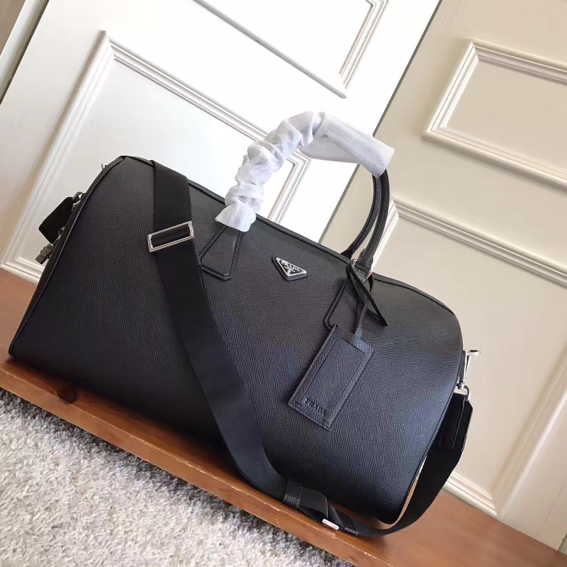 Pra*a travel bags